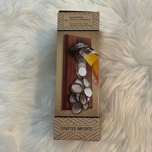 New! Magnetic Bottle Opener - Picture 1 of 4